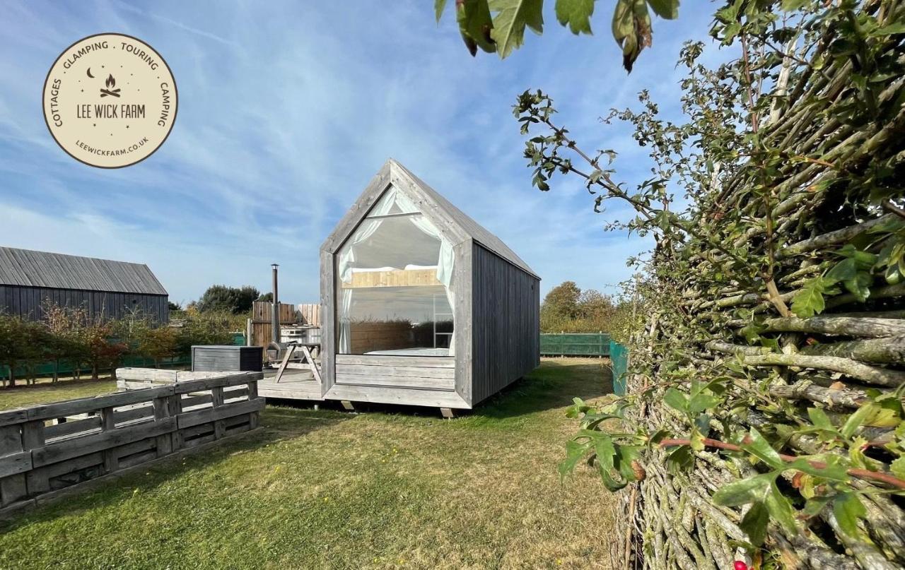 Lushna 6 Petite At Lee Wick Farm Cottages & Glamping Clacton-on-Sea Exterior foto